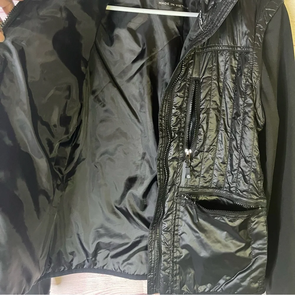 Michael Kors Black Convertible‎ Removable Sleeves Full Zipper Jacket Size Small